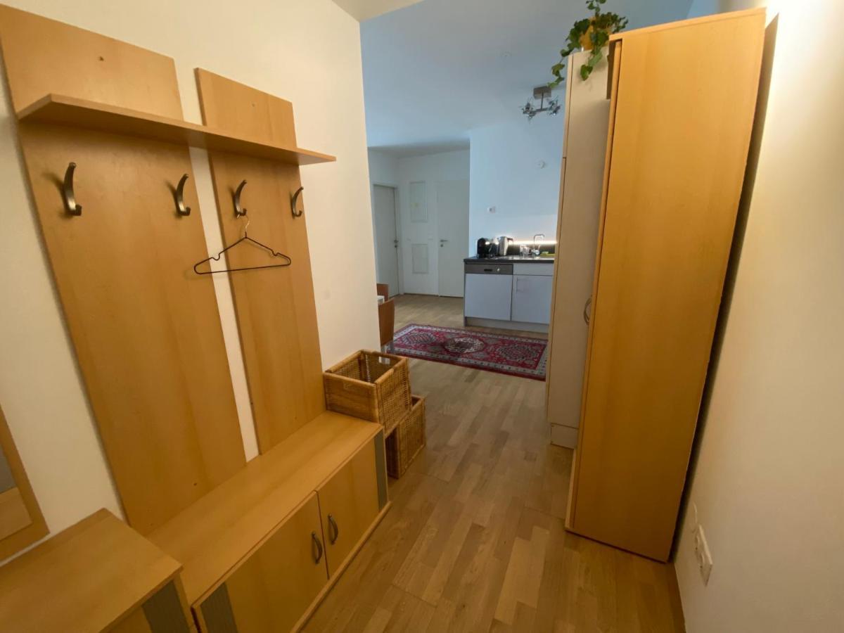 Apartment 9 Stops Away From City-Centre Вена Экстерьер фото